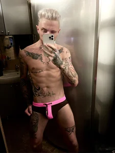 Bonny27 Is it me Pic 4
