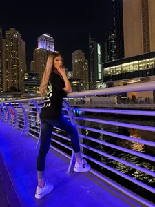 EllinaNuria Public  4. fénykép