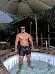 ApoloMakris 🔥🍑 Billede 4