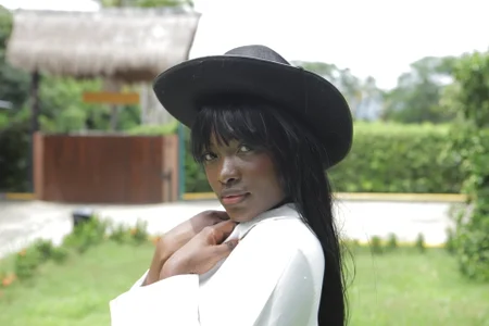 amber_maxwell I enjoy sensuality in the field 🤠🍒 사진