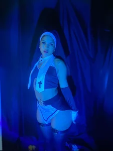 The sweetest sin of the night! 🕯️ de IVISBOUNCYASS  4 Imagens