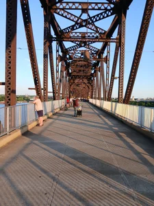 EdneedsreleasePic of having fun Bild 7