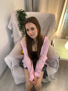 RileyBloomss's XXX Nude Photo 4