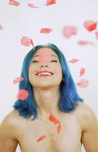 SkarletJhonson_ Rose Petals🥀 Gambar