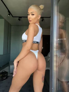 KylieSpicey's photo