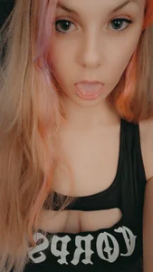 HarleyVix: Public ( 4 фото)