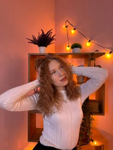 AnishaViens Public Pic 5