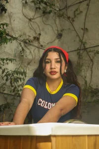 Let's make a gol de Victoria_Rosee  2 photos