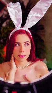 Hot pink bunny  😈💕 od AlejaTacoa_  3 snímek