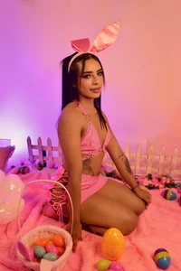 Rachel_Donnelly Happy Easter my boys!! 🐰🥕 Pic 2