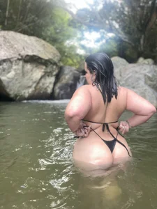 amelialeen7 In the middle of nature 🍂🌿🌳 Immagine  2