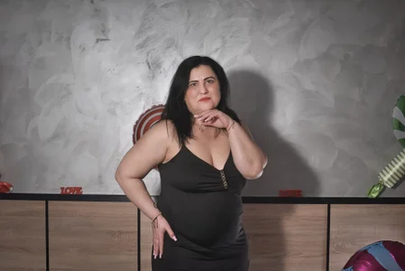 ValerieSmiths Public Pic