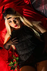 megannherrera Cabaret รูป  4