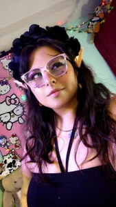 Lulu_Pup a sexy elf Pic 4