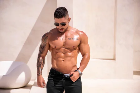 Public od santi_aesthetic  snímek