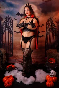 chloe_leroy_ “Bewitched by your desires 🔮💦”👻 Pic 3