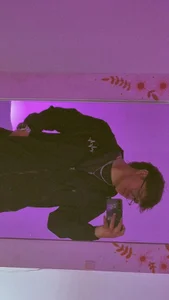 owen_xxx: Public ( 4 фото)