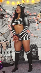 alicee_laurent happy halloween Pic 8