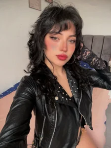 RoxanneRiot80s Bad Girl in Black 🖤 Pic 3