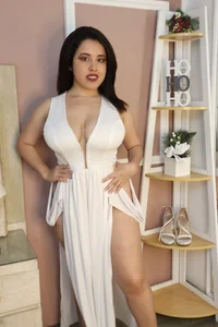 NiaTavares Happy new year صورة واحدة|NiaTavares Happy new year صورتان|NiaTavares Happy new year  9 صور|NiaTavares Happy new year  9 صورة