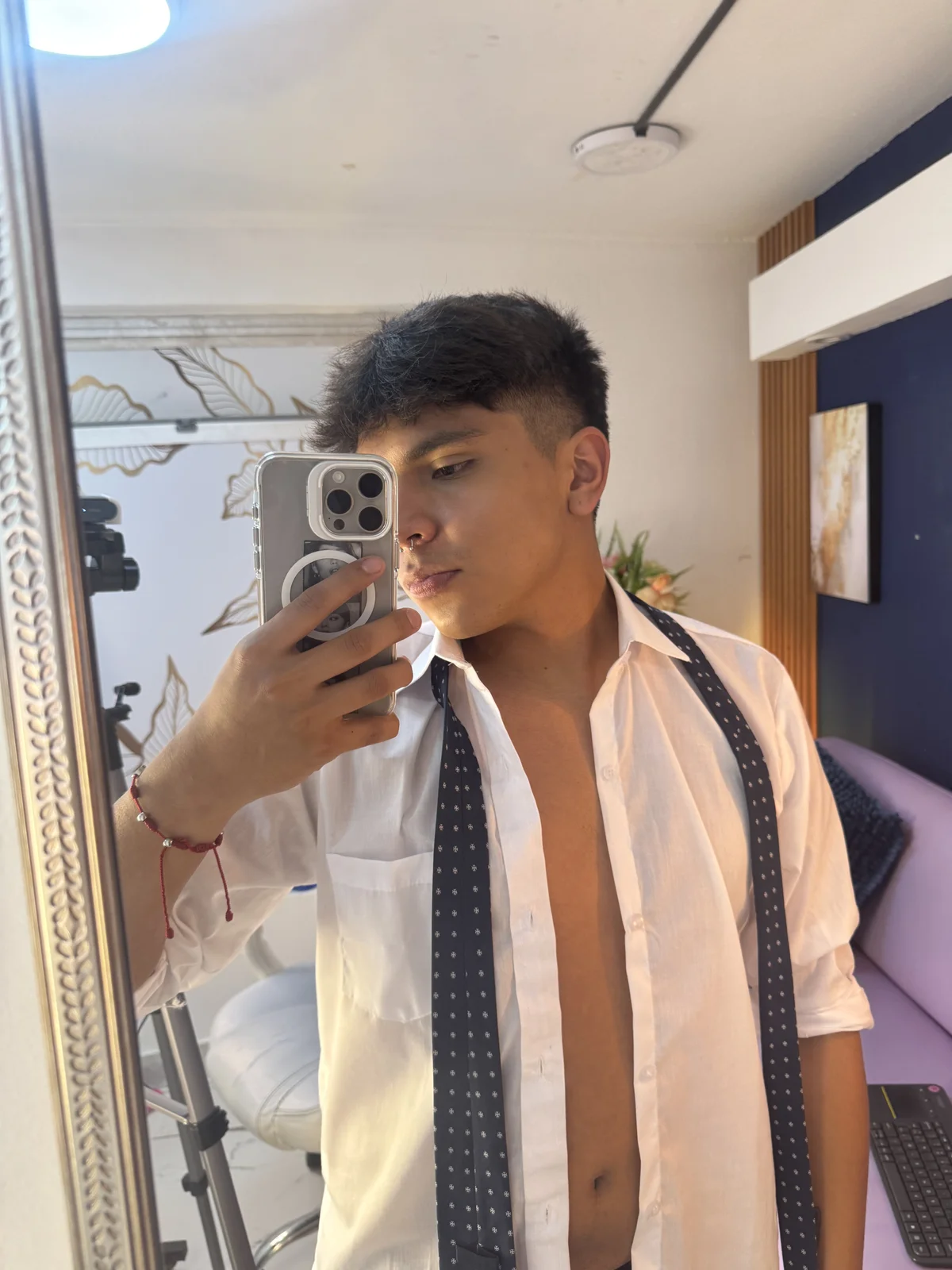 Трендове зображення  3370 Thiago_Knox