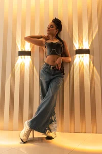 Ambarr_Moon_ Public зображення