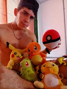 Adrian_fire Relaxed among the collection . fénykép