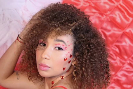 EmmaLawrence_ MY SEXY HAIR Gambar