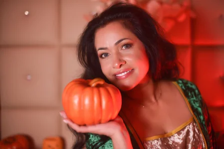 MyLovOne Happy HalloweenN Pic 2