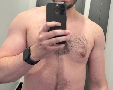 ThickDickMontreal Public Pic