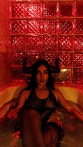 helen_mooree discover my dark secrets 😈 зображення 9