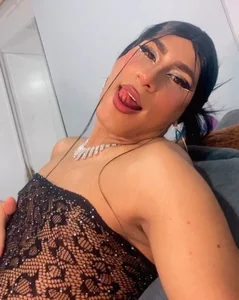 aisha_braunn Public 사진 2