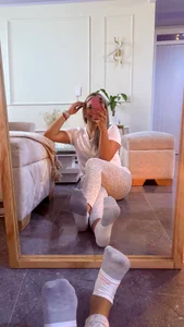 A casual day with socks de Katapinter  4 Imagens
