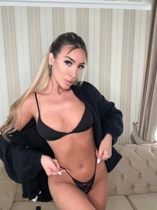 LunaCharm_ Public Foto 8