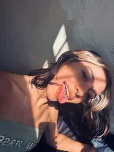 samantaa_liov a sweet and sexy girl for you baby Pic 5