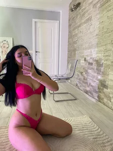 IssabelVoss Pretty in pink🌸 Poză 3