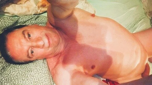 GentlePornの"Er" und "ich"の 2枚の写真