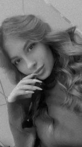EmiliaLeuze Public Pic 4