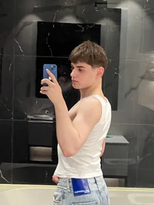 Er1c_Reeves Public Εικόνα