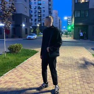 Christopher_Brown Public Foto 5