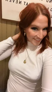 Redheaded_Siren Public Pic 2