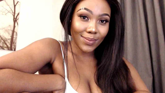 ElaineTrue Public Pic 2