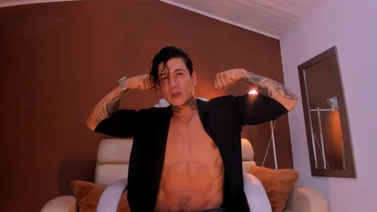 Dantesuarez28: Webcast ( фото)