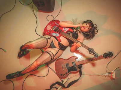 Charlotte_Myers rockstar Pic 6