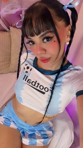 Iris_Latinagirl ⚽ Gambar 4