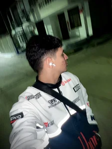 Noche tranquila ☺️ de RobinLenoxx  2 photos