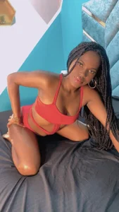 CamilaSccott Public Gambar 4