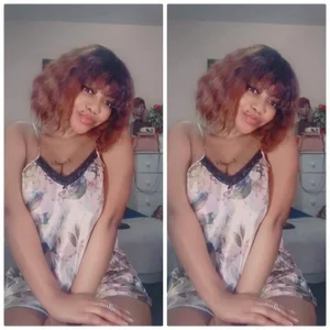 BusyBooty LOVE ME Foto