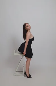 Zdjęcia Uni_ChloeXXX Ready for our date:  4