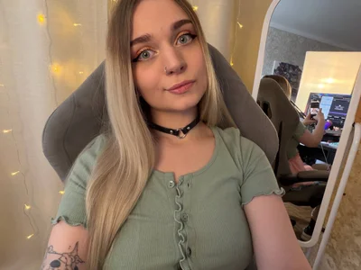 lucysussy Public Pic 2